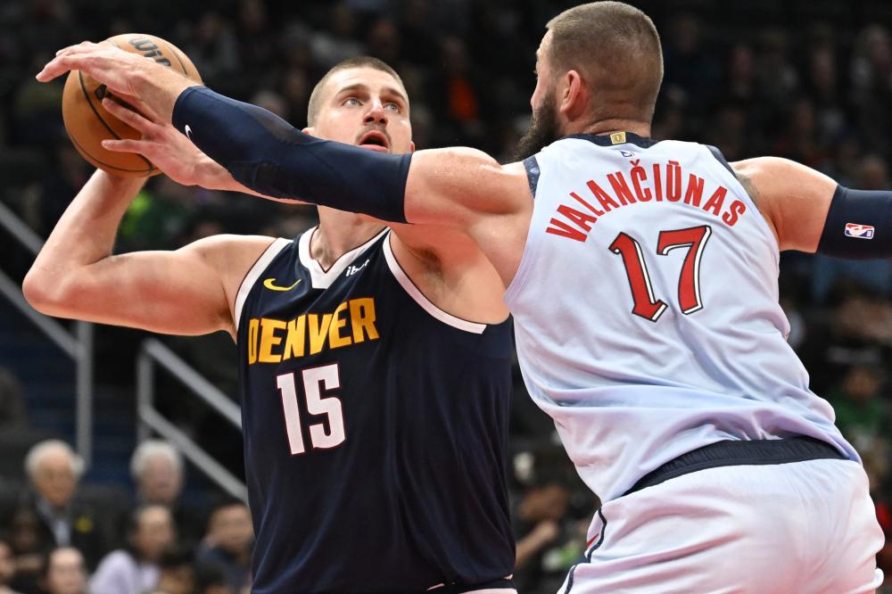 面显得力不 面显得力不